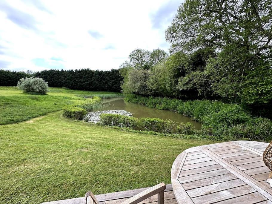 Beautiful Cabin With Pond View สเตย์นิง ภายนอก รูปภาพ